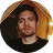 Portrait d'André, un utilisateur qui partage son expérience d'une plateforme sportive et tire des enseignements des conseils d'experts.